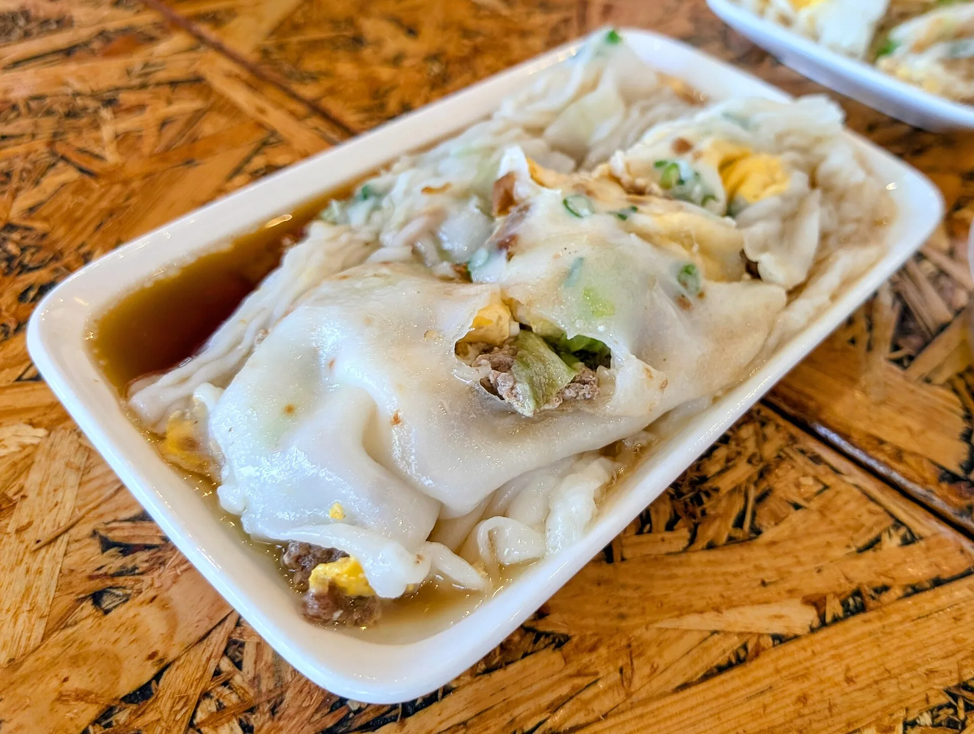 潮州肠粉，薄如蝉翼，酱香浓郁