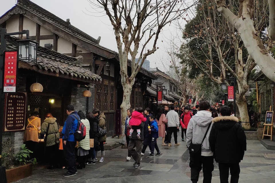 自贡灯会值不值得专程去：成都往返 2—3 日 4