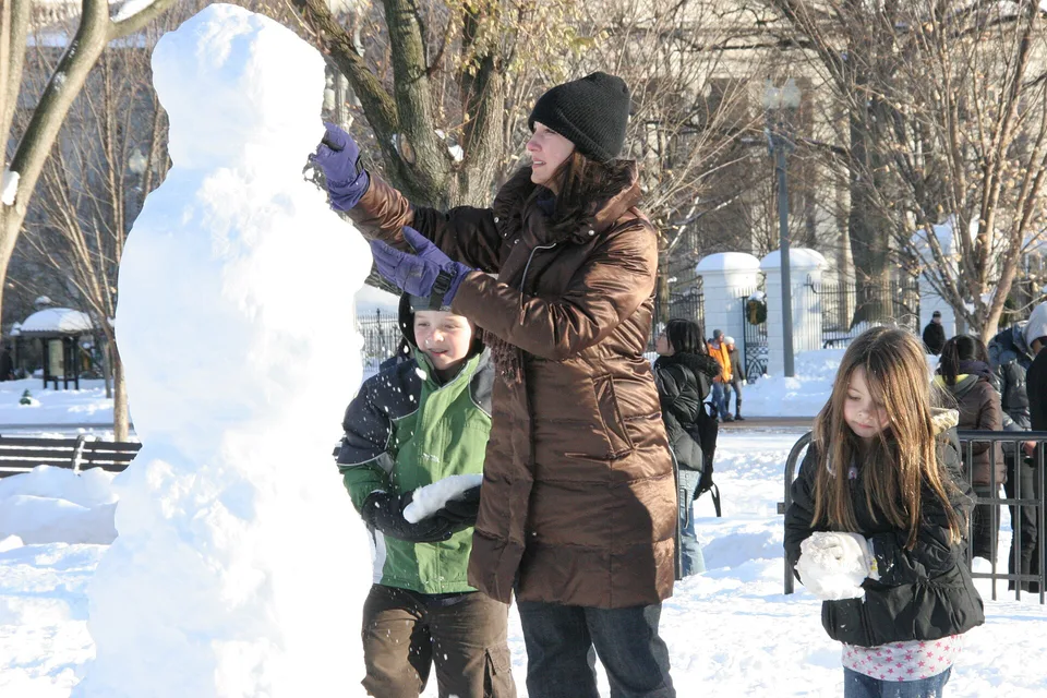 带娃去哈尔滨看雪：亲子玩雪与防寒 5 日怎么排封面