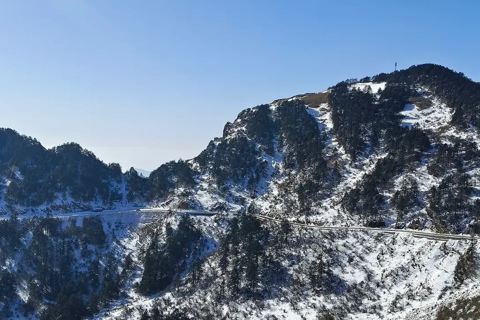 陕鄂甘滑雪场怎么选：太白鳌山与神农架 2