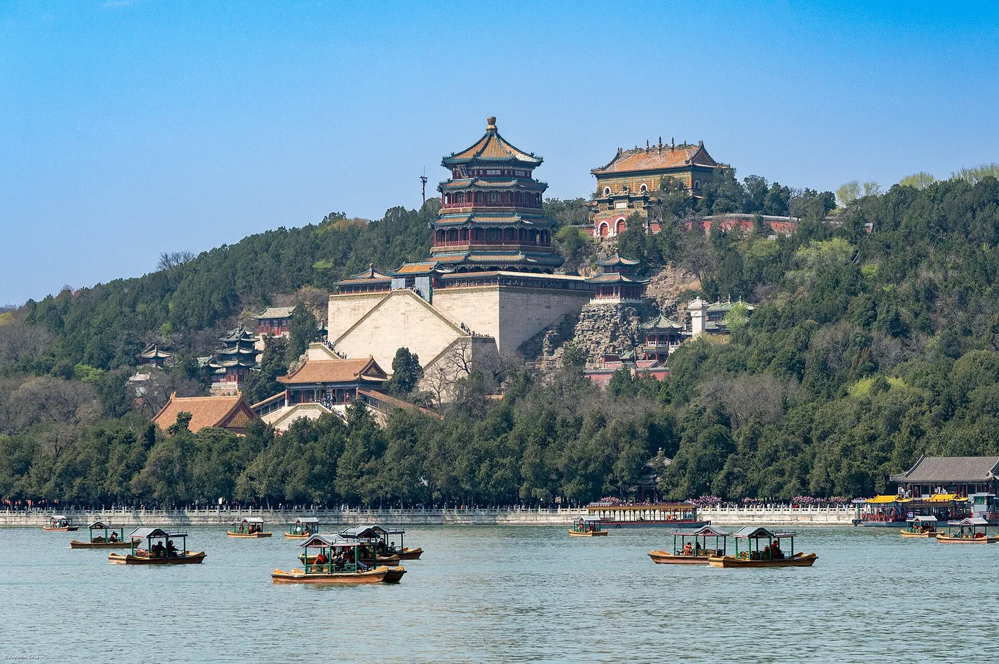 颐和园昆明湖与佛香阁