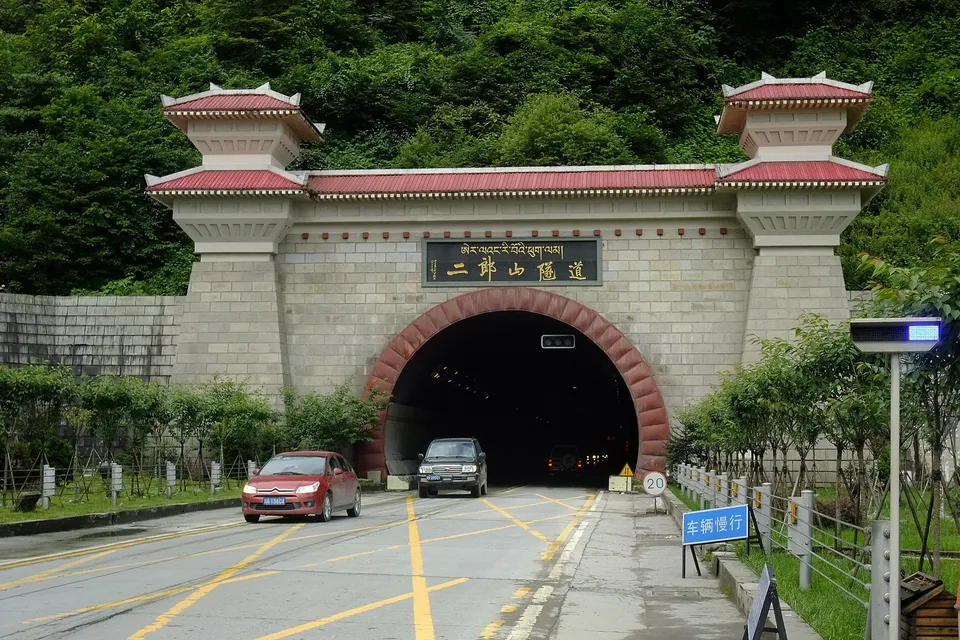 川西路线规划与包车服务：怎么挑才不踩坑封面