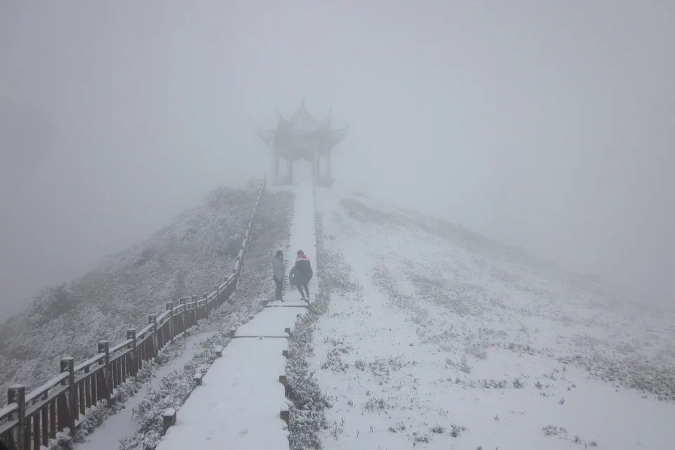 乌蒙大草原与北盘江峡谷：凉都自然养生一日线封面