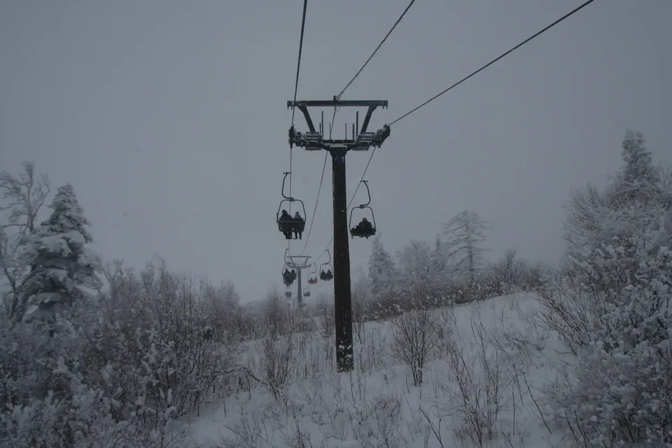 第一次滑雪：装备、雪场礼仪与新手避坑 2